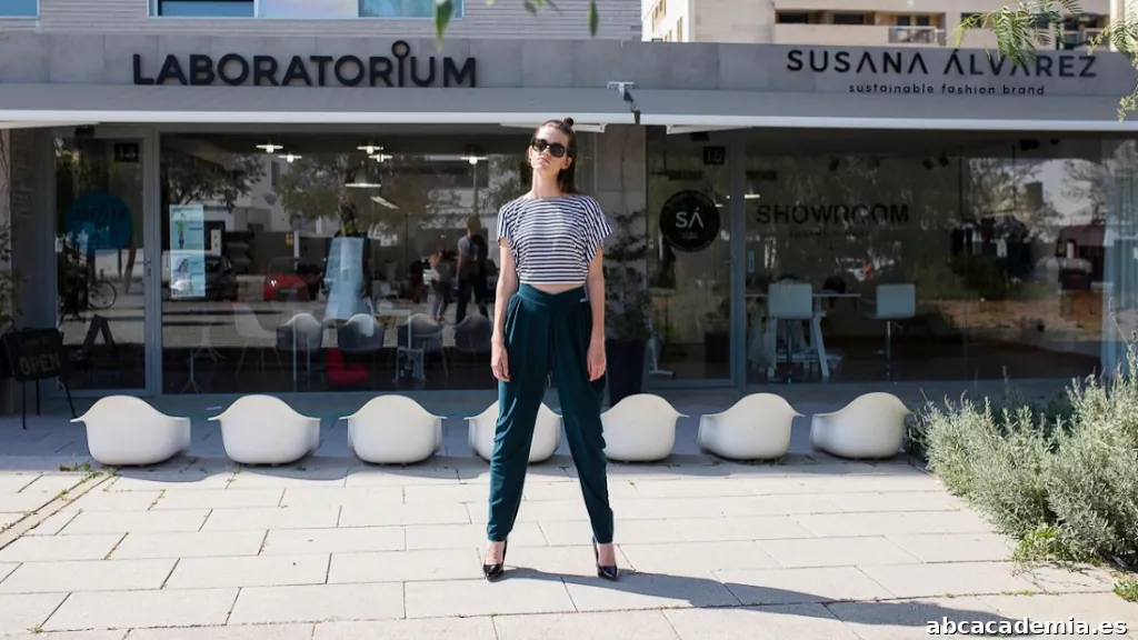 LABORATORIUM cursos de patronaje profesional y confección