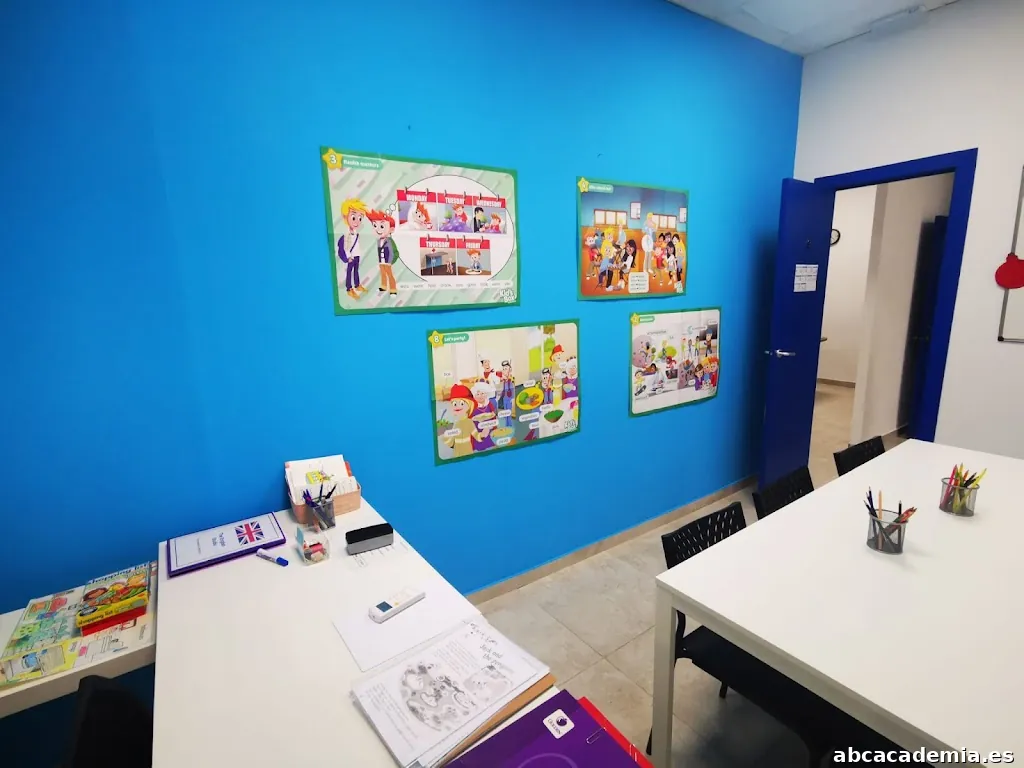 The English Studio Rocafort - Burjassot