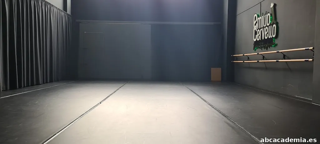 Emilio J. Cervelló - Escuela de Danza