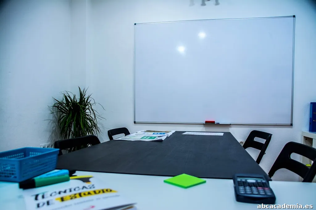 Academia Delfos - Clases Particulares y Centro de Estudios Alhaurín de la Torre