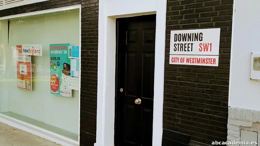 Academia Inglés New England School of English