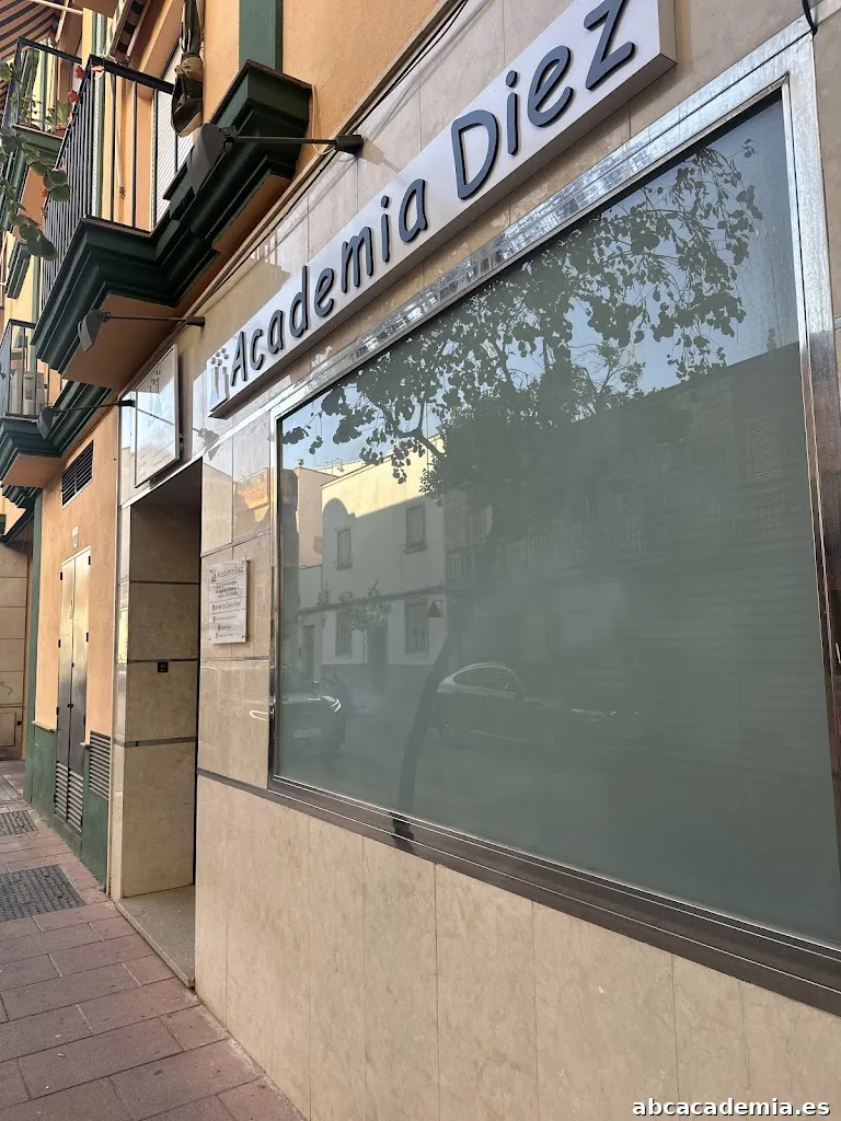 Academia Diez Linares (clases particulares, pruebas de acceso e idiomas:Inglés,Francés…)