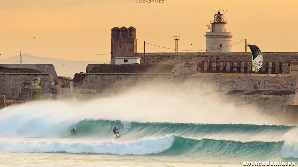 Wayüu Kitesurfschool Tarifa