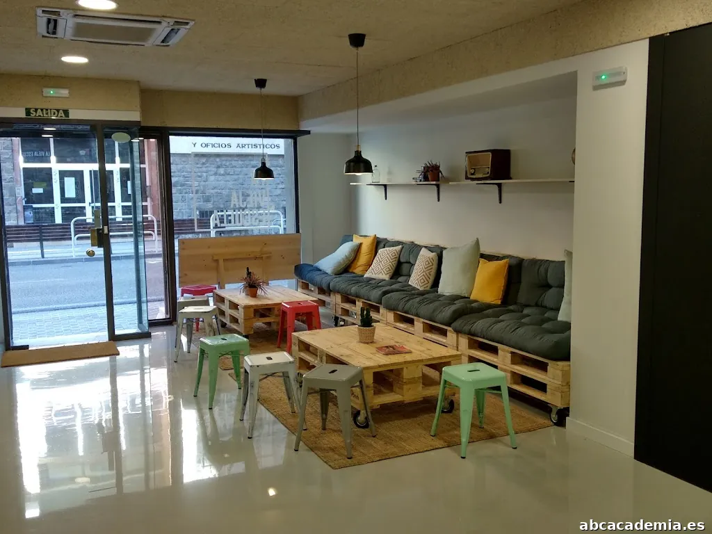 La Vieja Escuela Pamplona