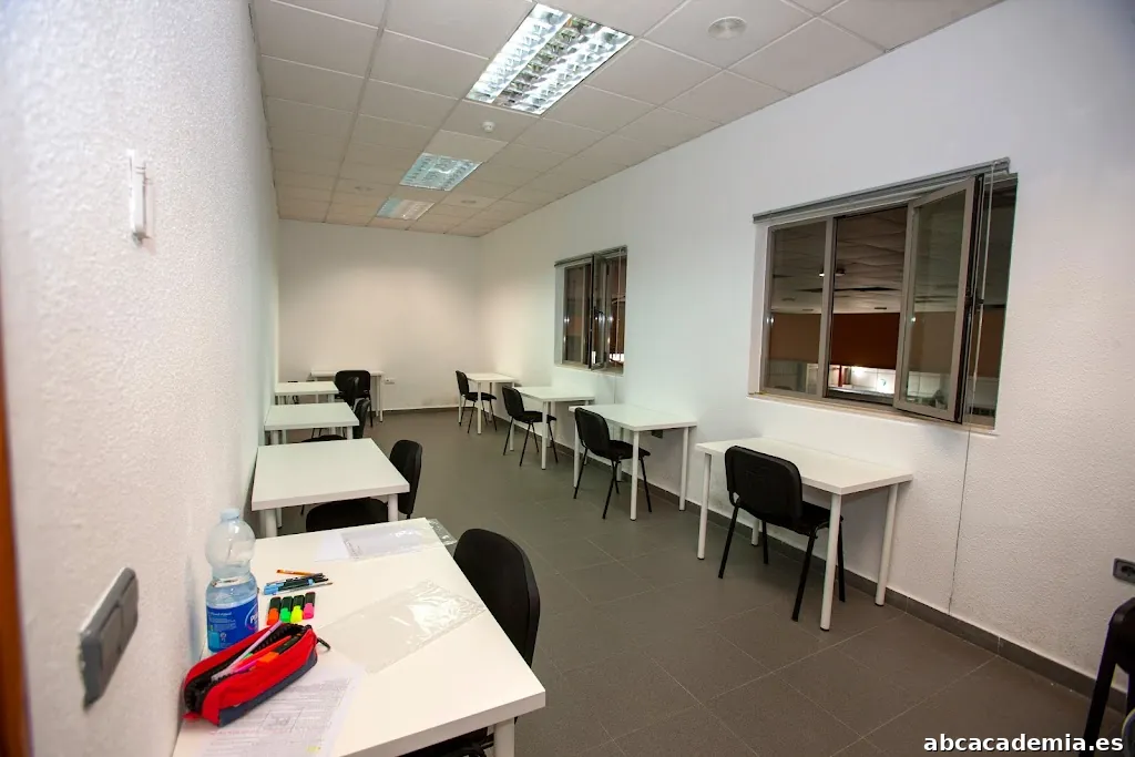 Academia Oposiciones Guardia Civil | Cartagena Murcia | RC Oposiciones