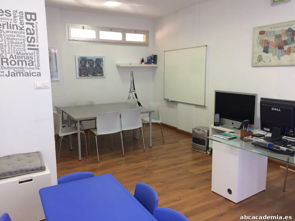 Academia de Inglés Babel Center