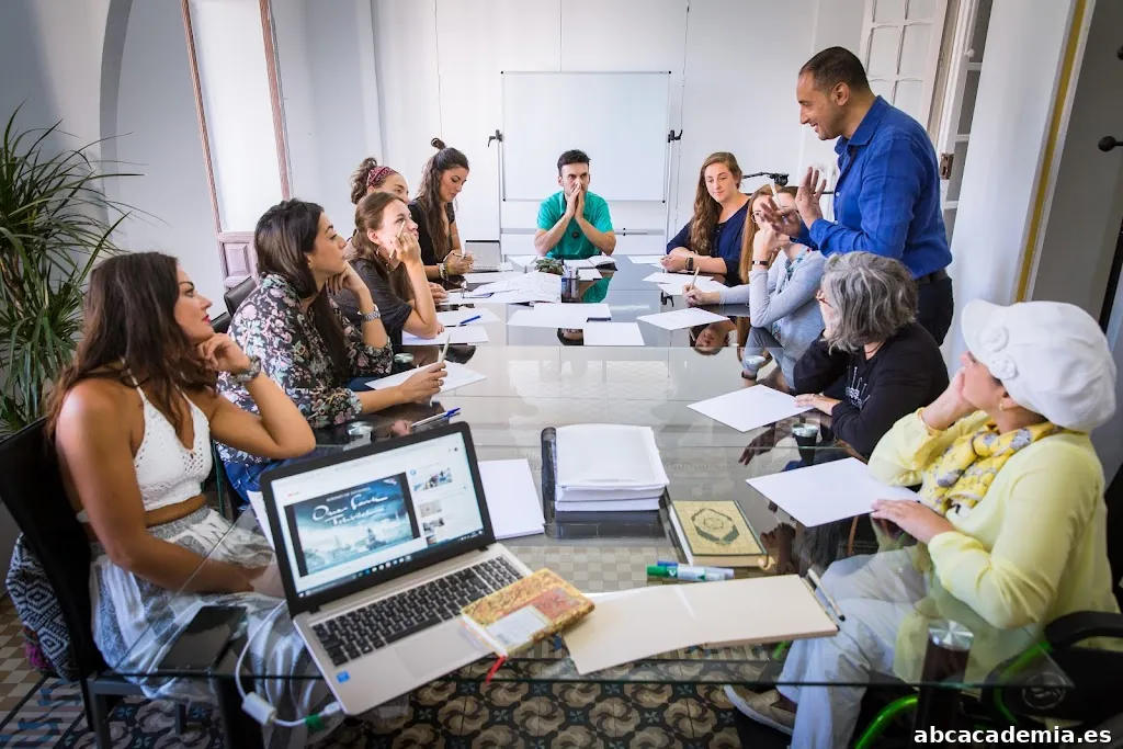Aprender Árabe en Dar Loughat Granada | Clases de árabe y Academia de idiomas