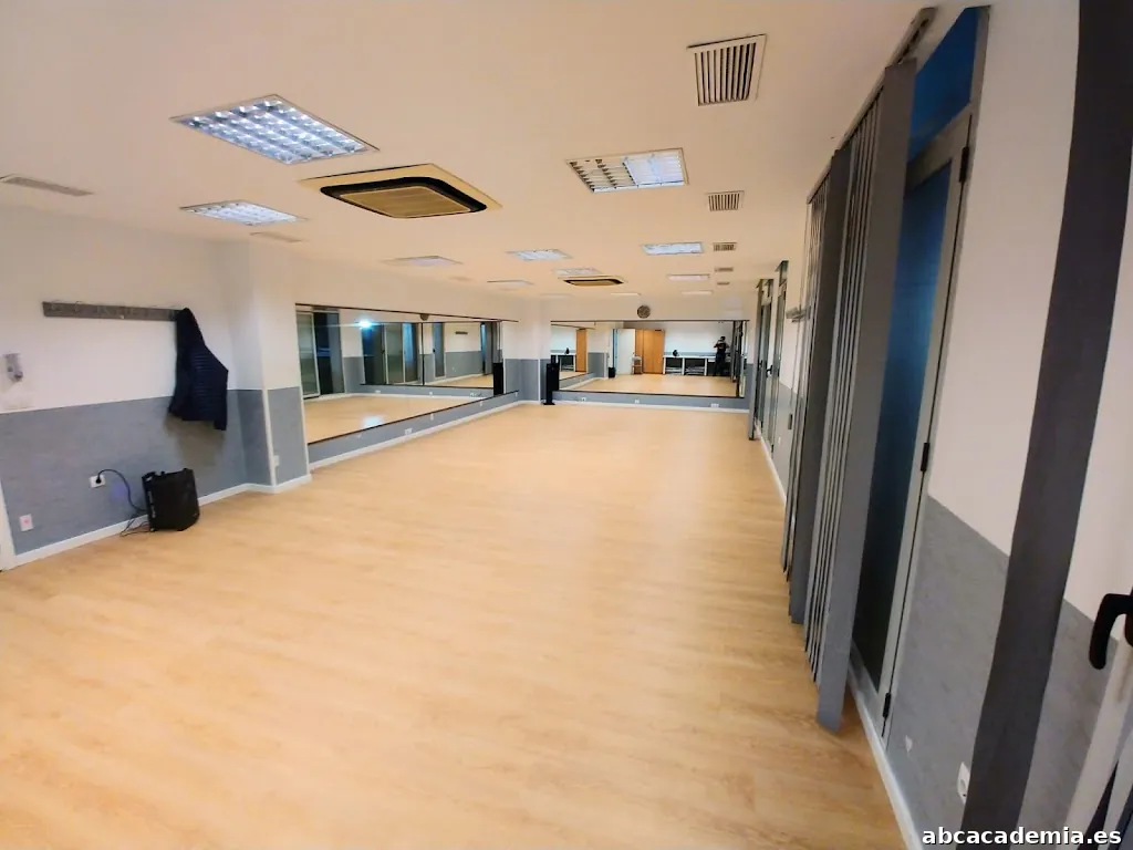 El Boquerón Latino. Clases de salsa bachata kizomba.