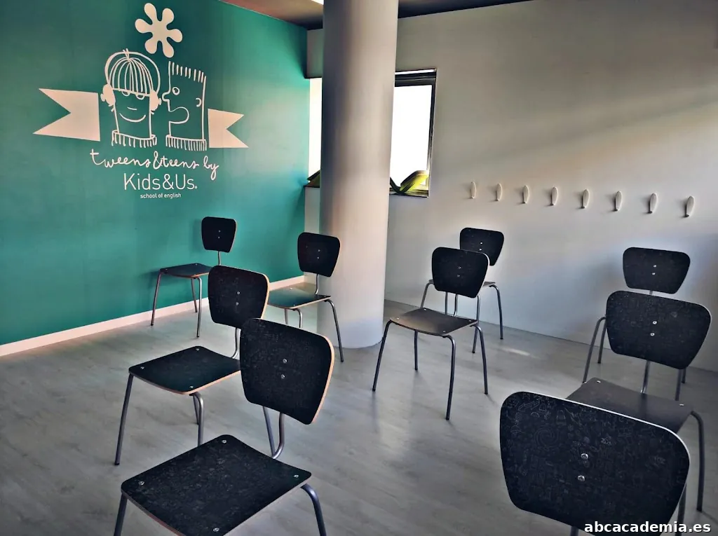 Kids&Us Sant Cugat Centre - Anglès per a nens