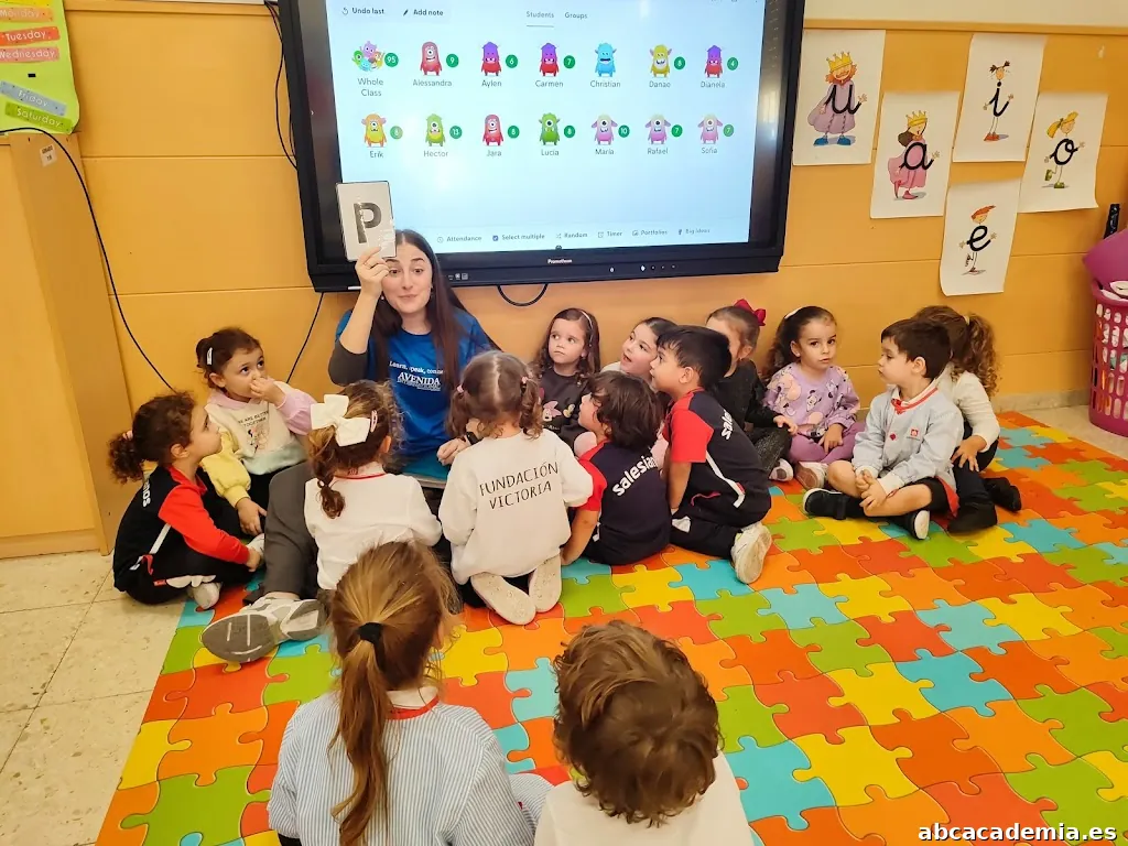 ACADEMIA DE INGLÉS AVENIDA INTERNATIONAL