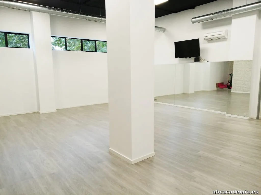 Danzarts | Academia De Teatro, Baile e Inglés En Miralbueno