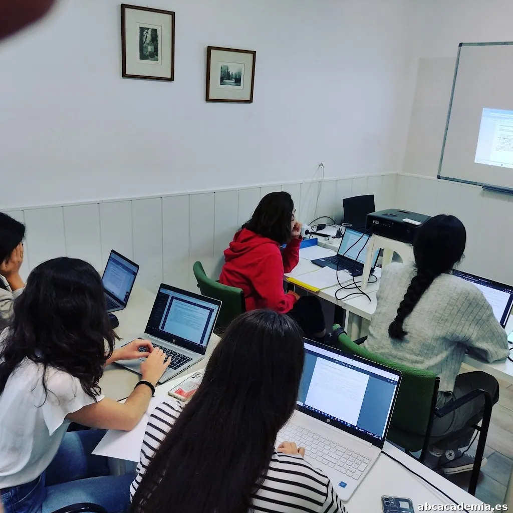 Academia Universitaria Cartagena99