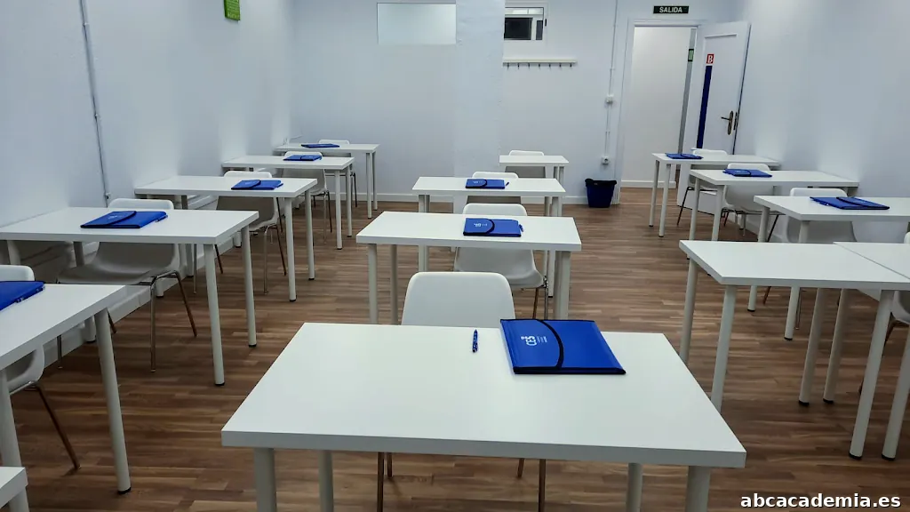 Academia: Centro de Estudios San Jorge