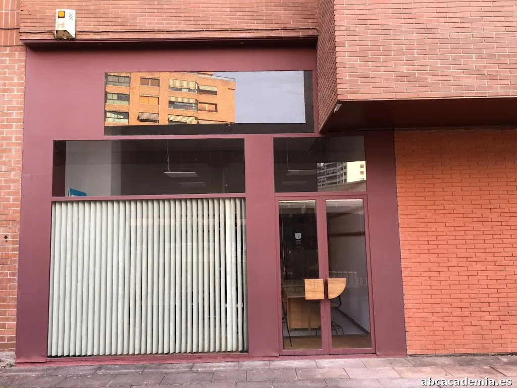 Academia de dibujo y pintura URDAX