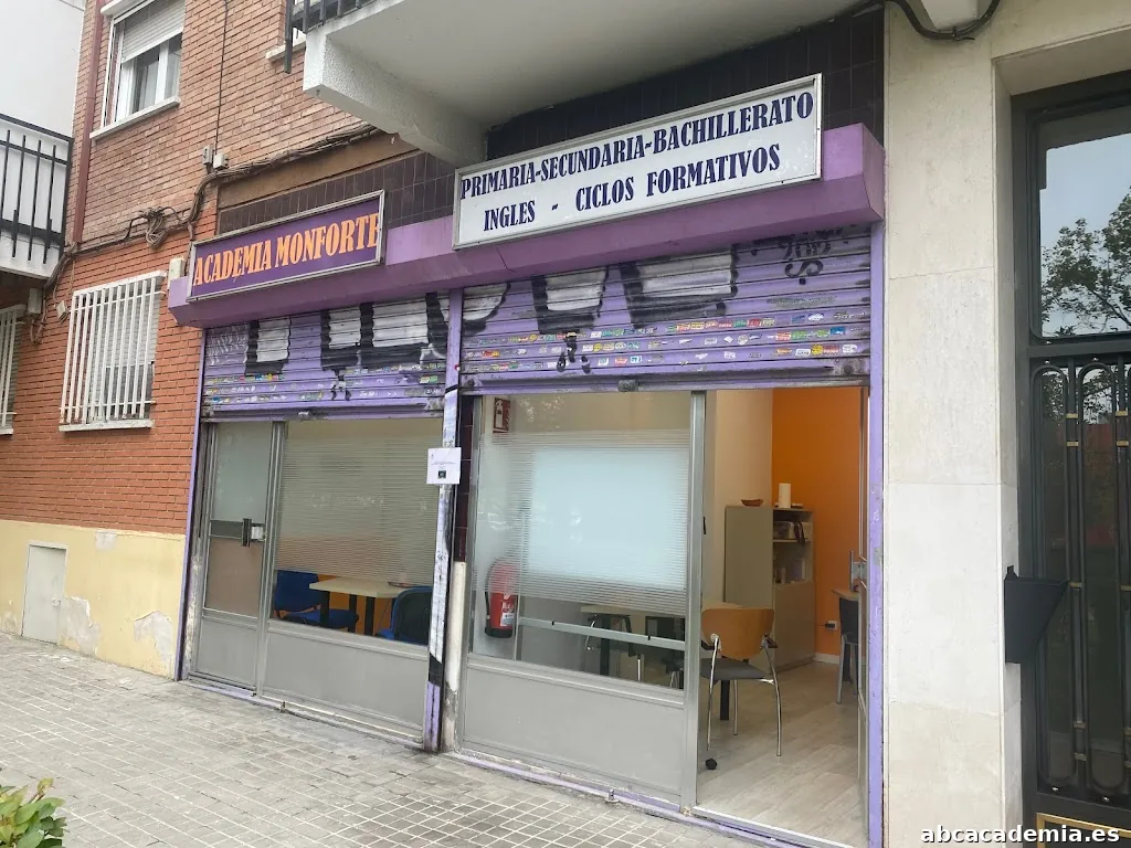 Academia Aula Tres Monforte - Academia de Repaso en Madrid