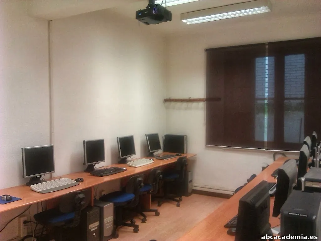 Academia Informática Cidegrupo - Ofimática AutoCAD
