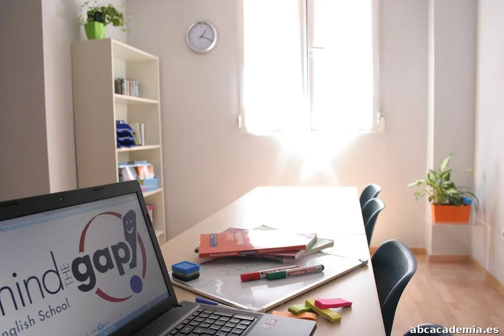 Mind the Gap English School