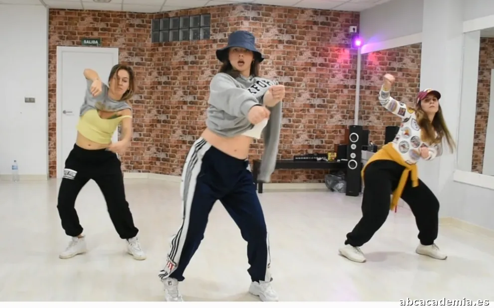 Irene Jara dance and artes escenicas