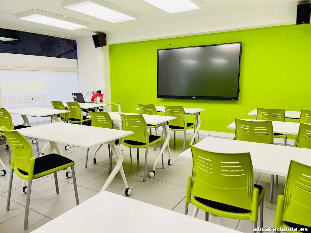 The Corner Centre d'Estudis