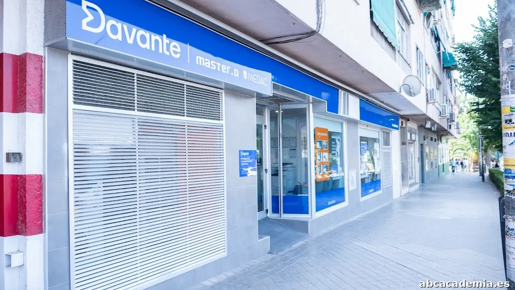 Academia Oposiciones y Cursos Davante MasterD | Granada