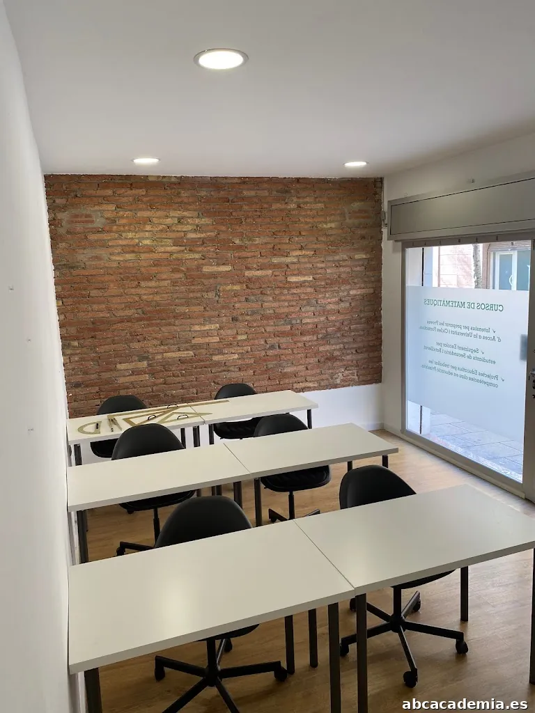 Your Success Academy, Academia de Matemáticas e Inglés