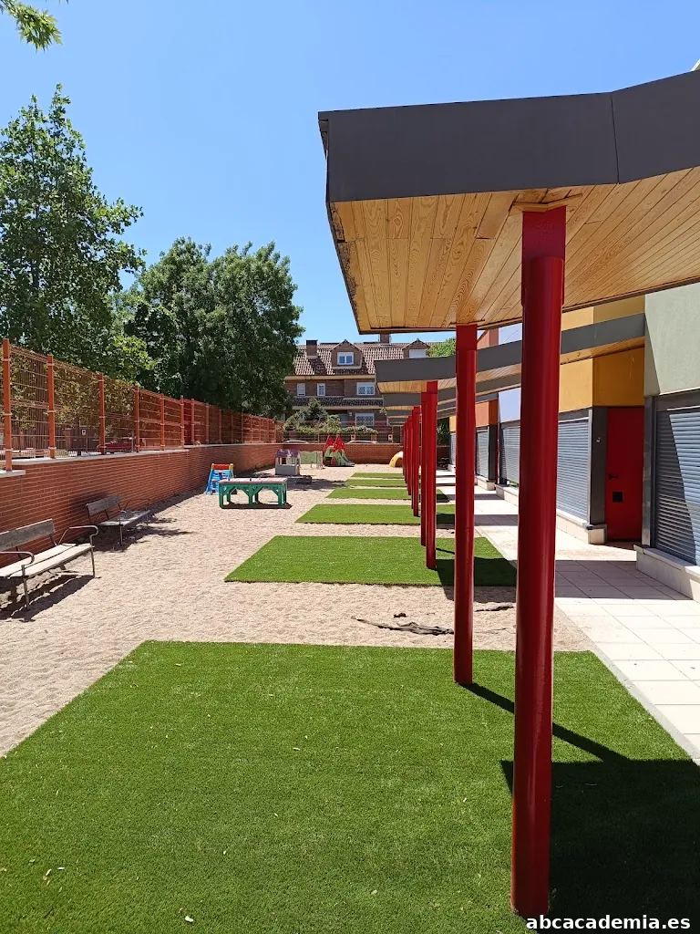 Escuela Infantil El Sacapuntas