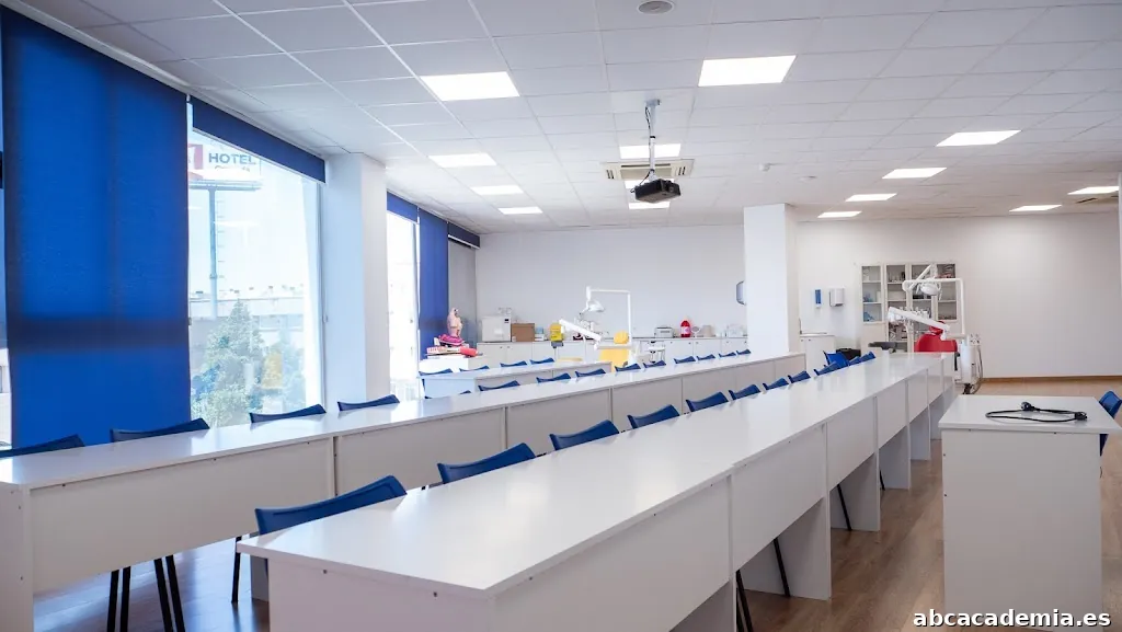 Davante MEDAC Nevada 🥇 Centro FP Granada