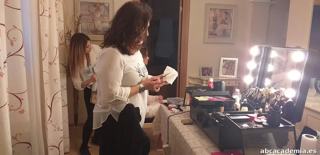 Nuevo Liceo, Academia Estética y Peluquería