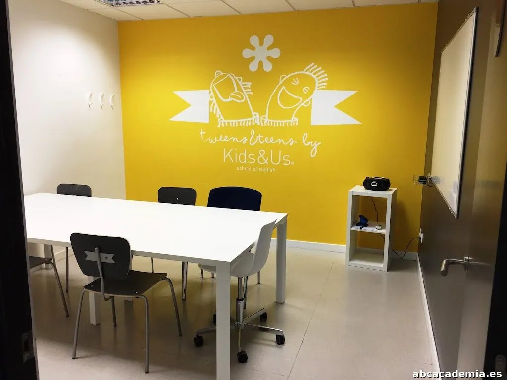 Tweens&Teens by Kids&Us Manresa