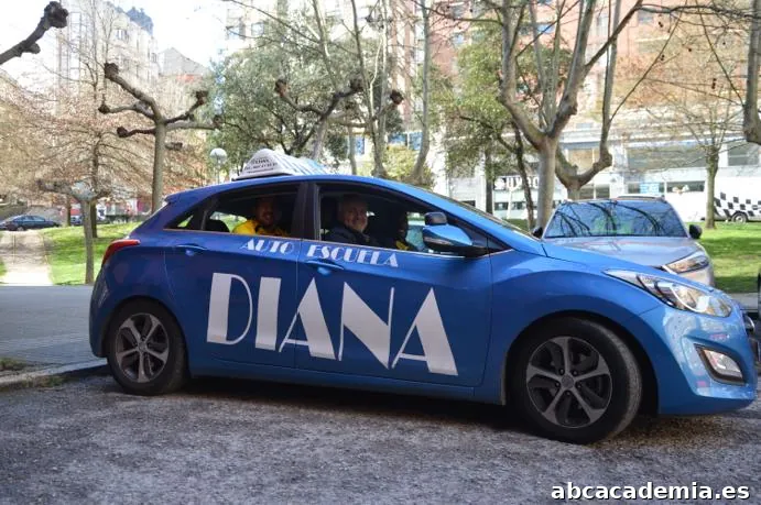AUTOESCUELA DIANA PONFERRADA | Tu carnet de conducir a la primera.