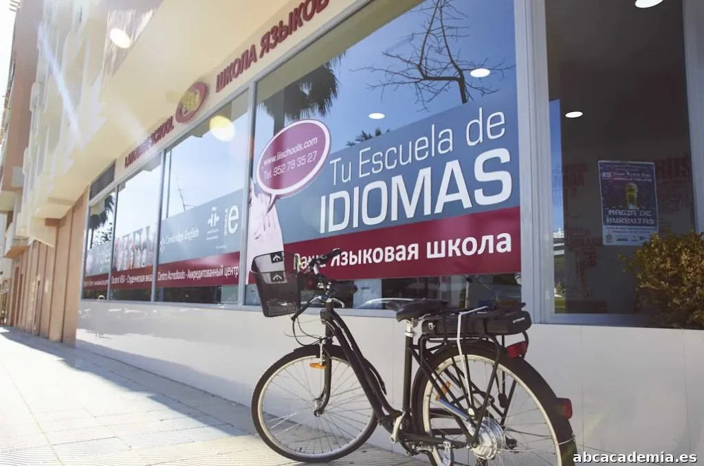 III Schools - Instituto Internacional de Idiomas | San Pedro de Alcántara