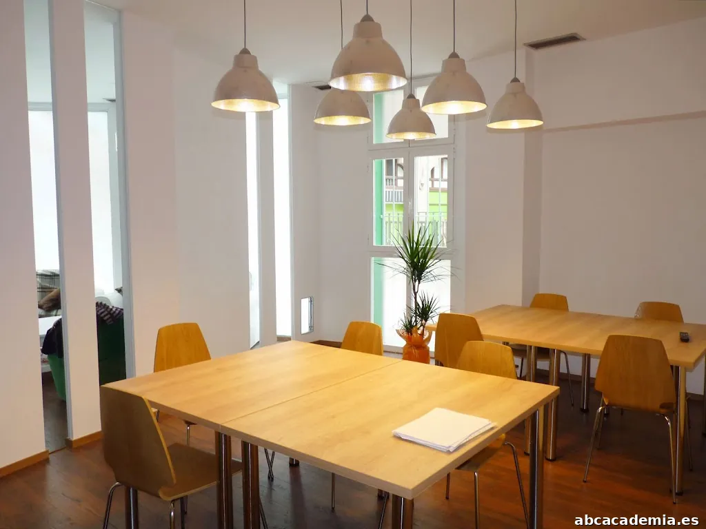 English On The Corner