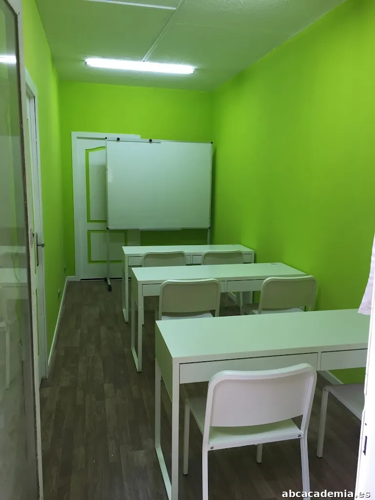 Academia En Alcalá De Henares: Academia Carta Blanca