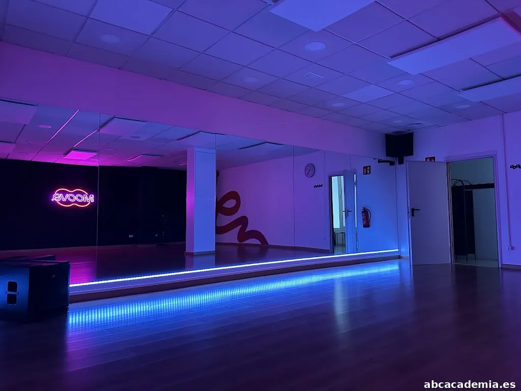 MOOVA - Escola de Dansa