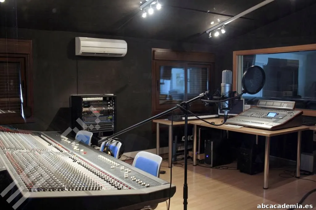 ESCAV Escuela Superior de Cine, Animación y Videojuegos