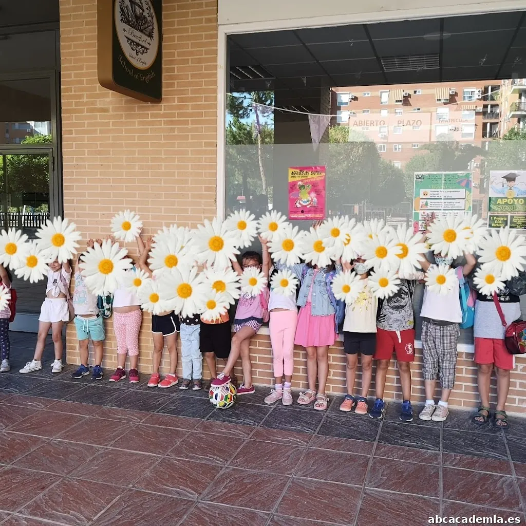 BRADFORD SCHOOL, S.L.