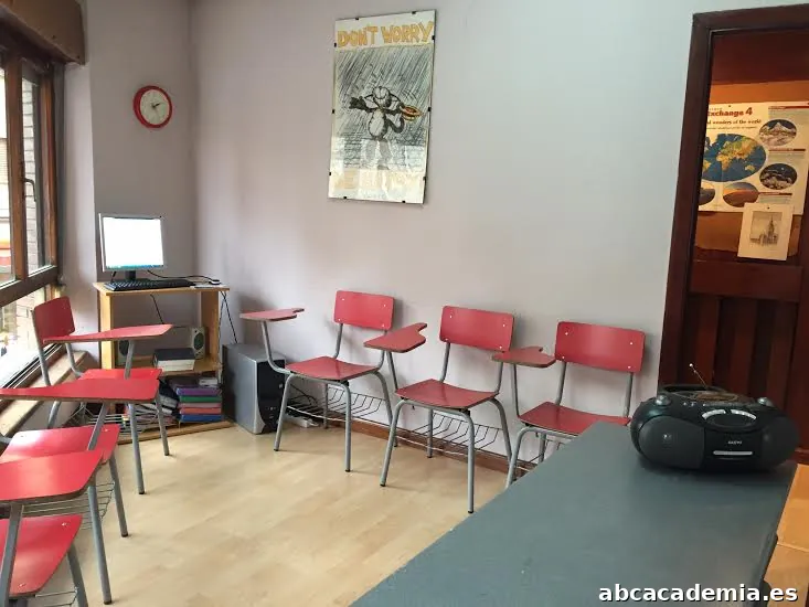 The Lake School Academia de Inglés