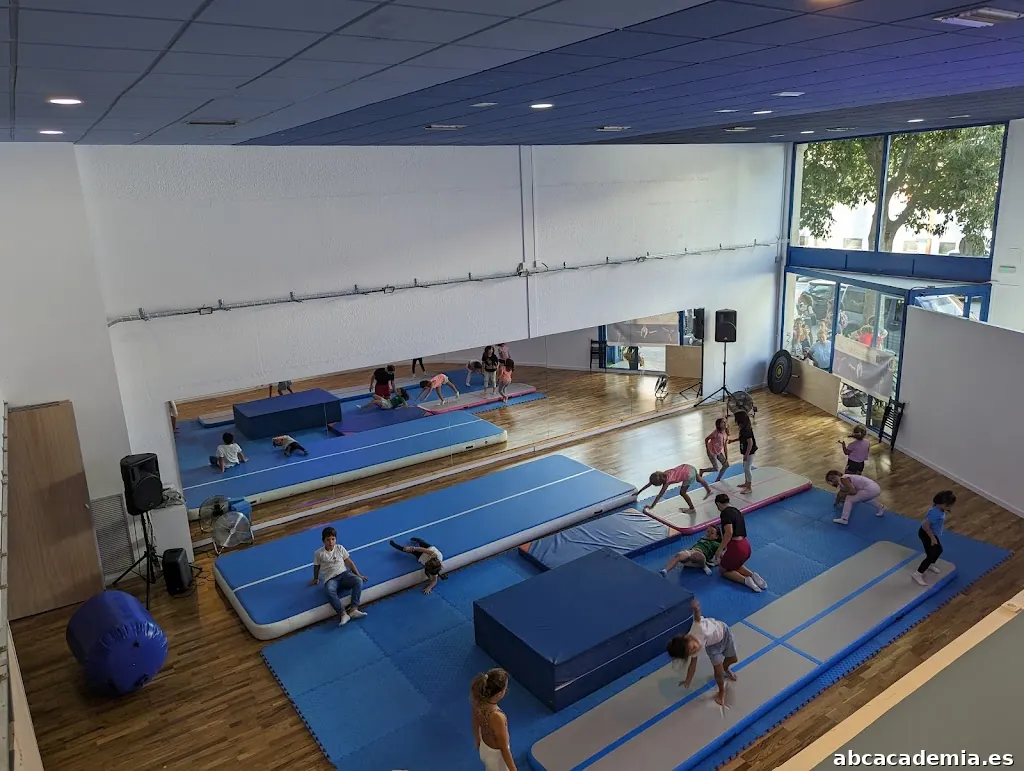 Assaig Mollet. Escoles Arts Escèniques