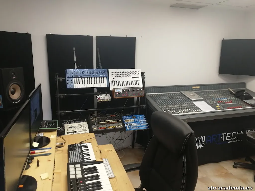 Art Technik Escuela de Producción Musical