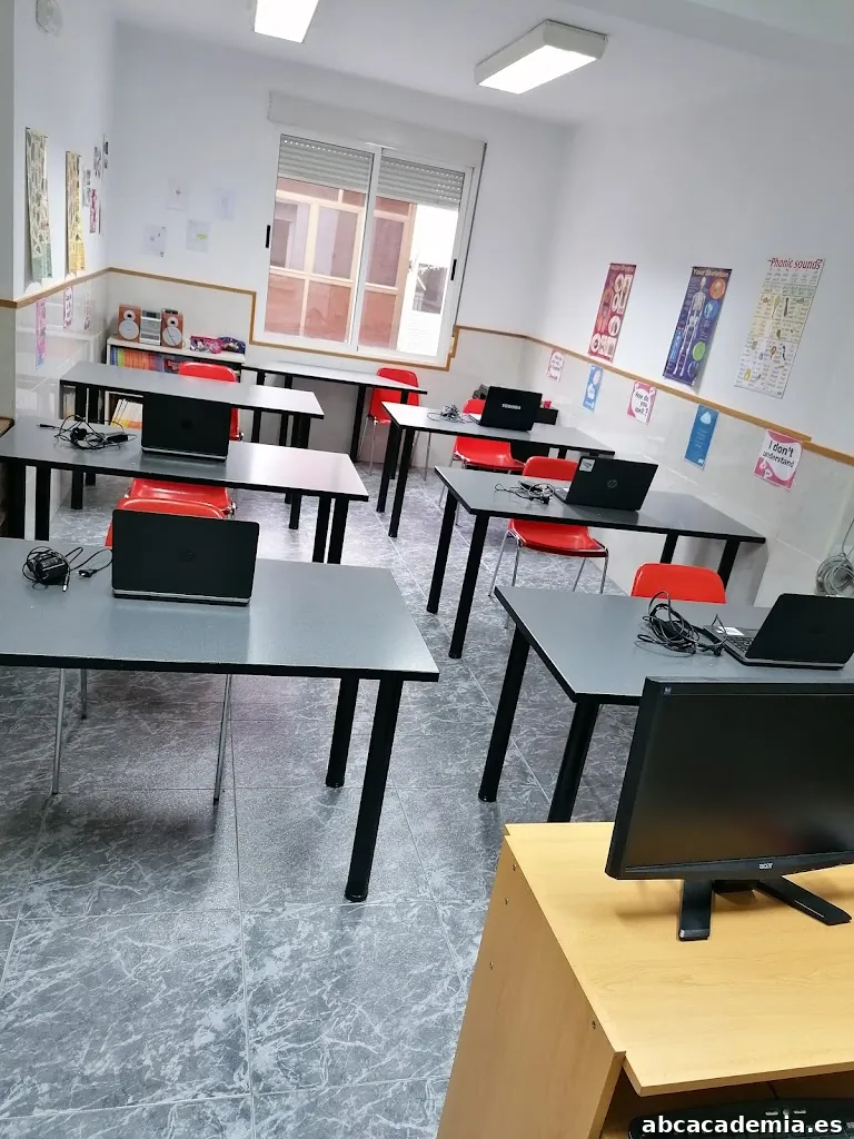 OTAGO LANGUAGE SCHOOL