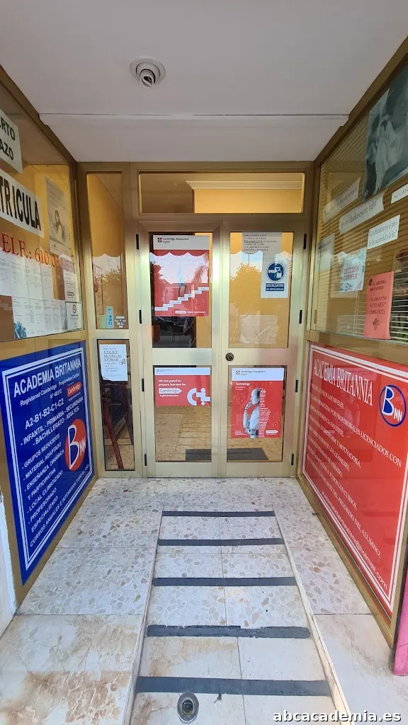 ACADEMIA BRITANNIA.Cambridge Preparation Centre