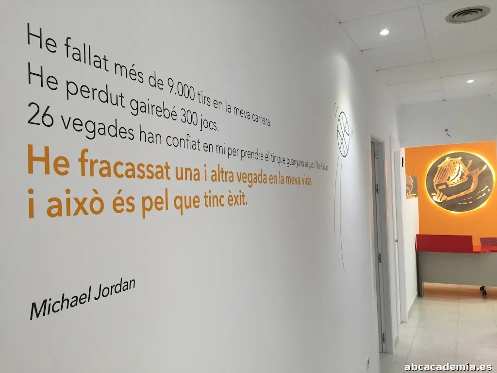 Imposita Centre de Formació - 30 anys preparant oposicions