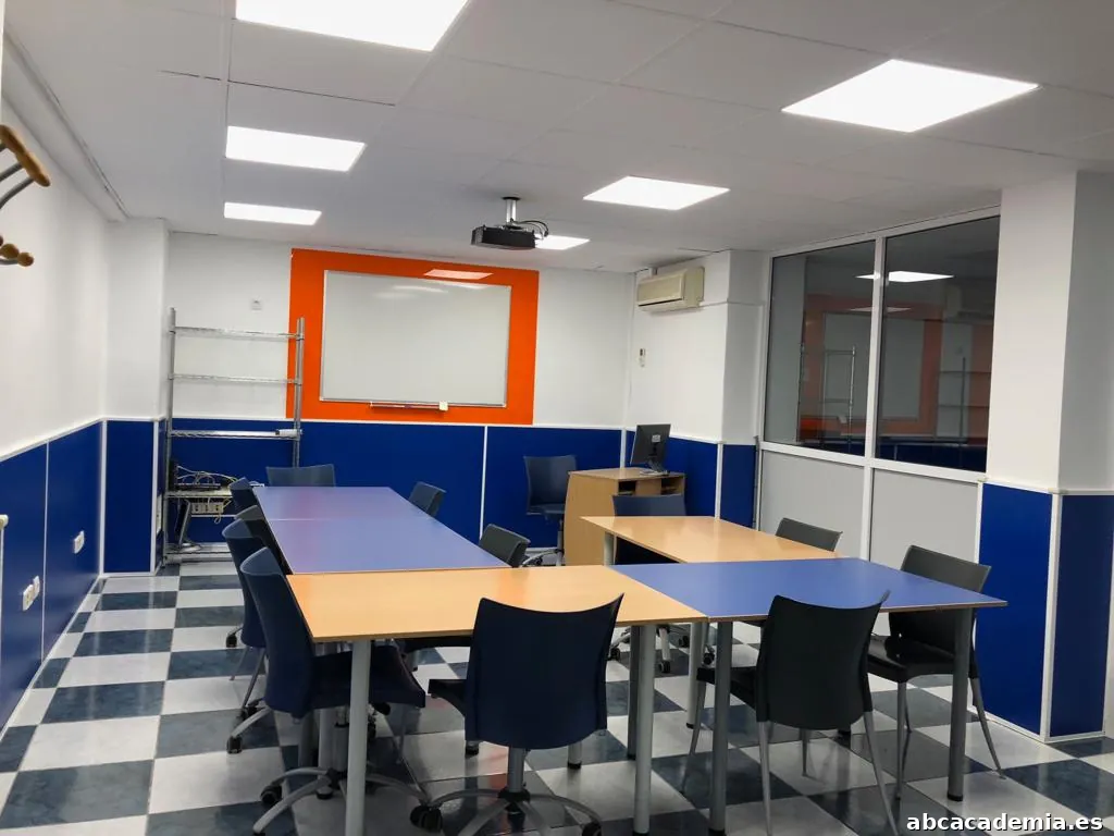 Albanta Centre d'Estudis - Sede Calle Industria.